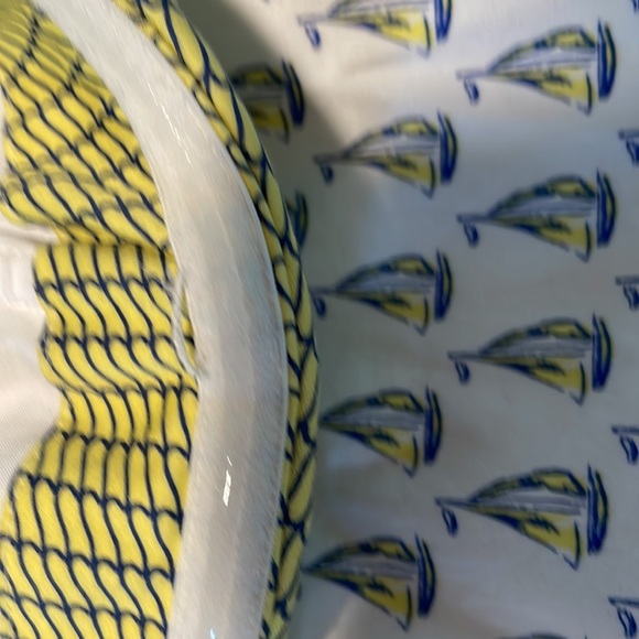 Vineyard Vines Iconic Sailboat dress- Sz 10 - Picture 4 of 9